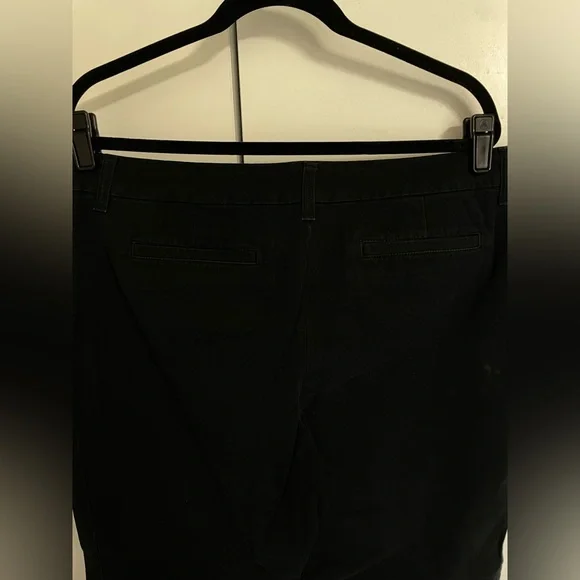 Women's Black Curvy-Fit Straight-Leg Pants - Picture 4 of 5